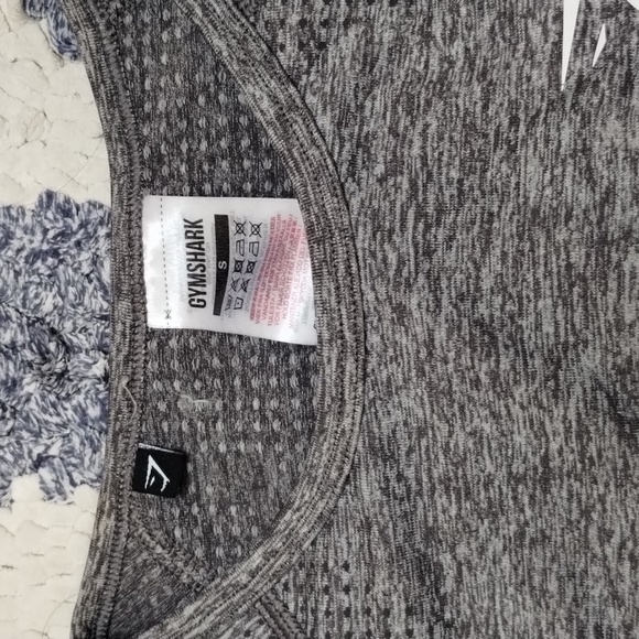 Gymshark crop top - Picture 2 of 2